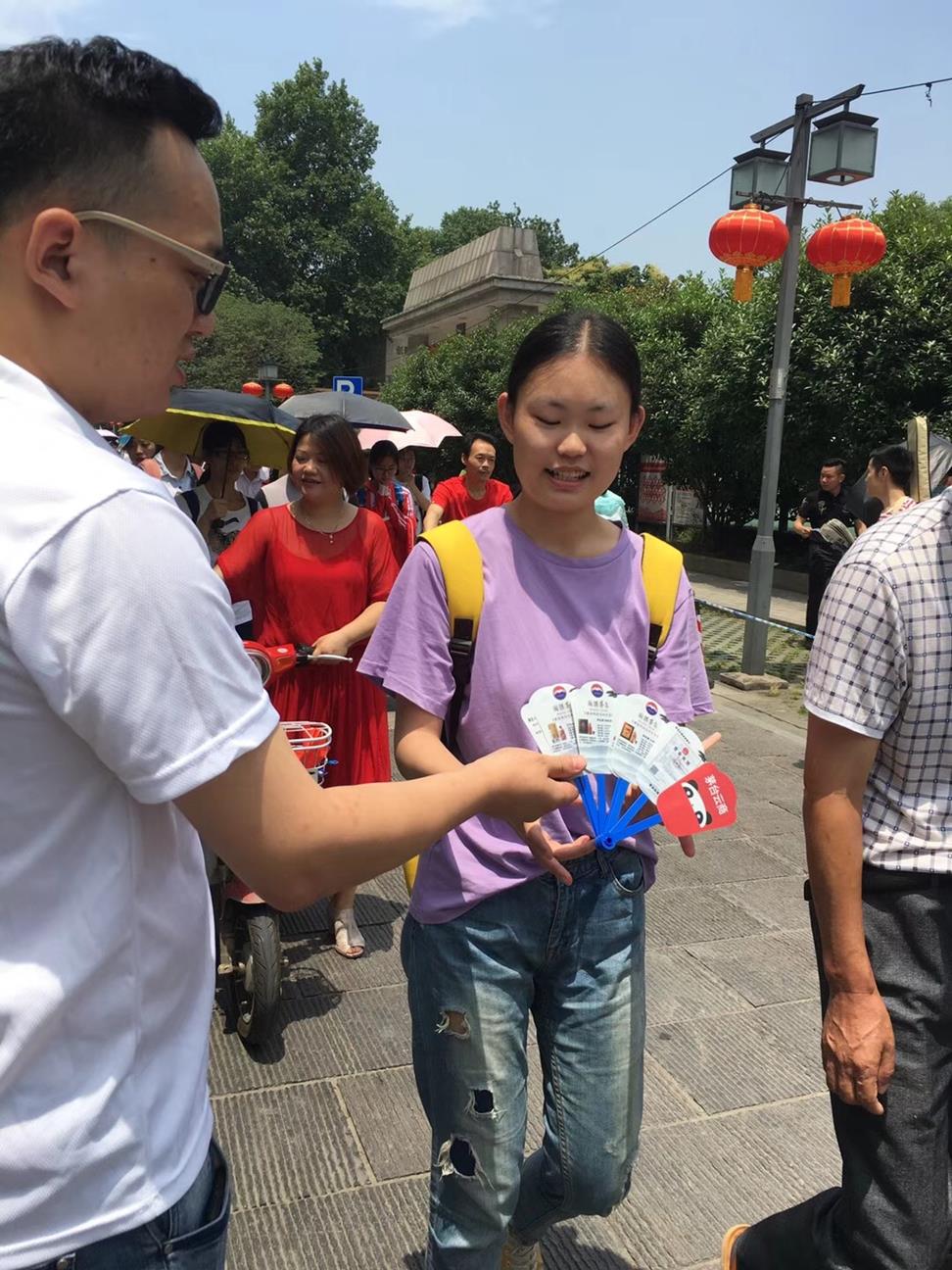 5E05D3022DF263303FA1DBBBB8FB56B2