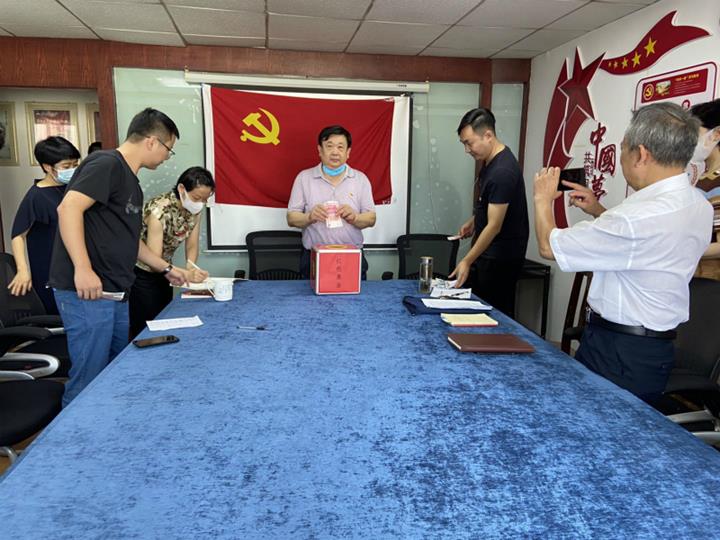 webwxgetmsgimg (7)_meitu_8